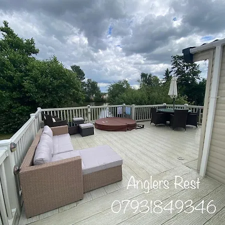Отель Anglers Rest, With Hot Tub And Private Fishing Peg Таттершолл Экстерьер фото